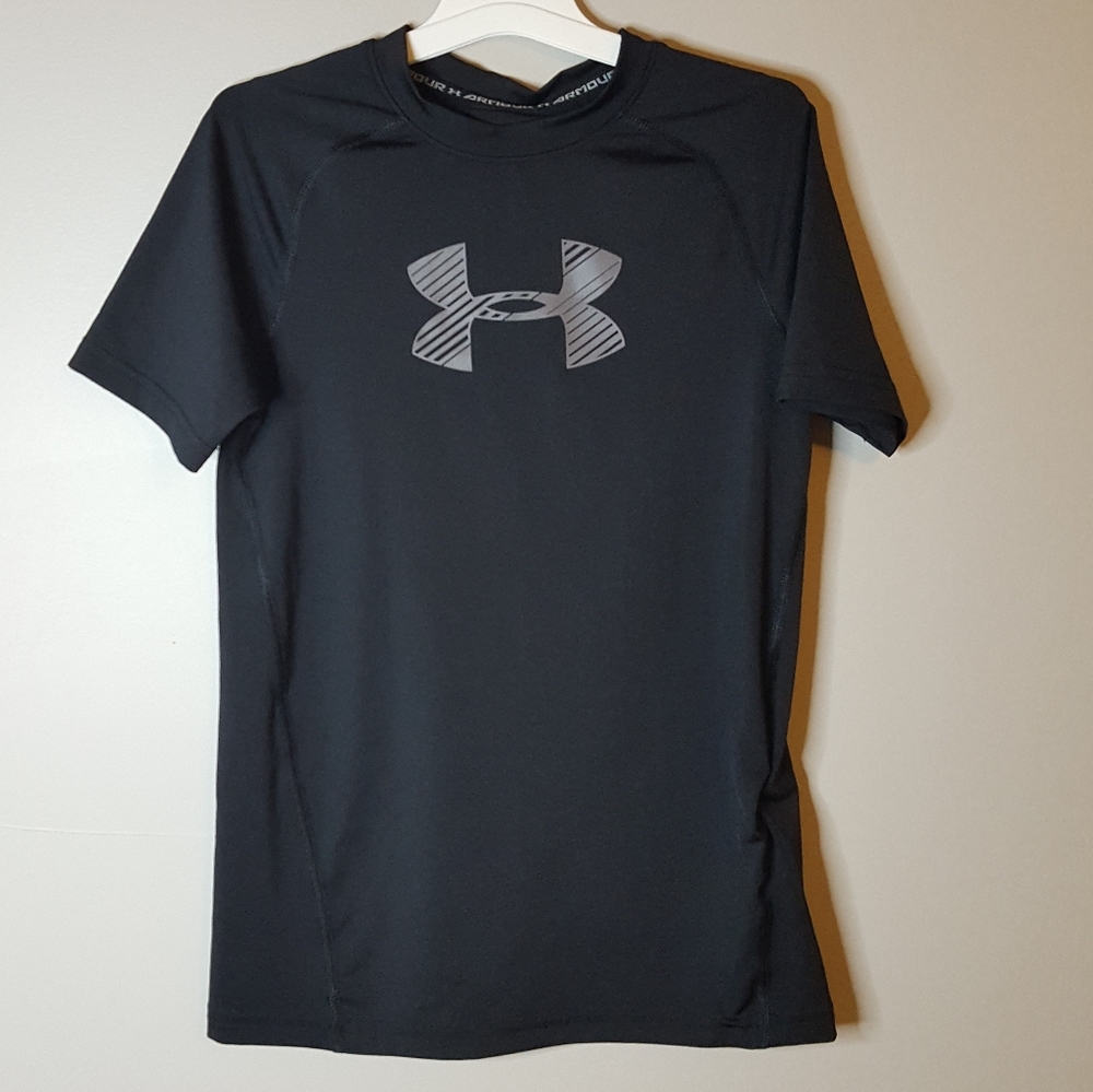Under Armour Youth Size T-shirt